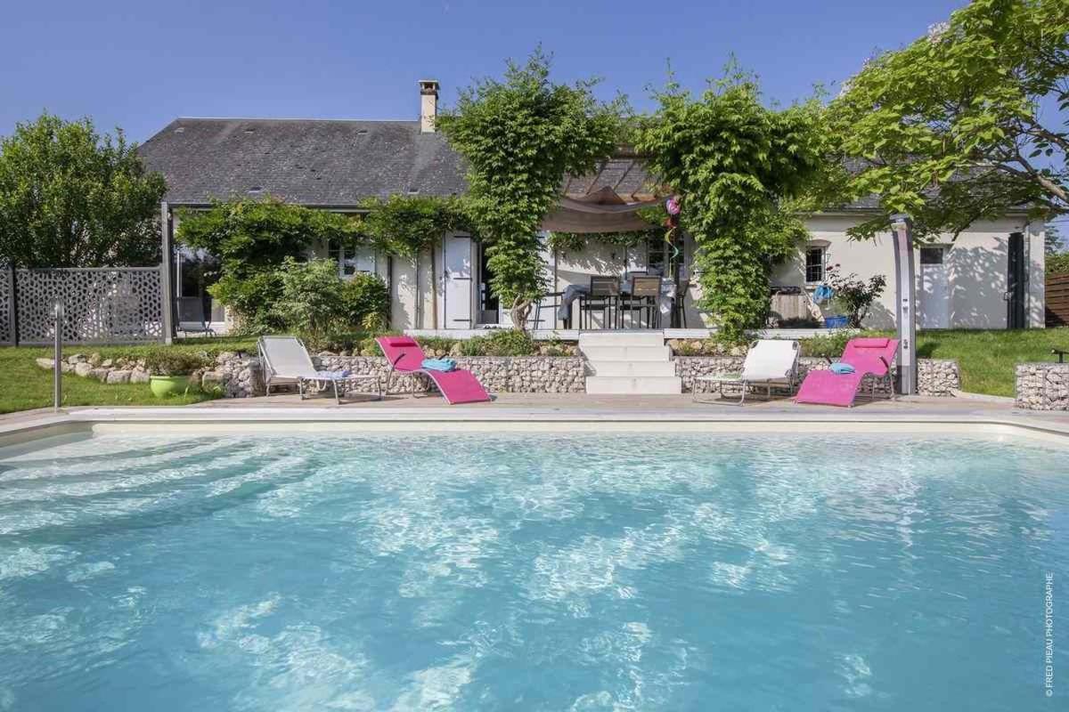 Au Coeur Du Bien Etre, Chambre D'Hotes Avec Piscine Chauffee Et Couverte, Spa, Sauna, Massages 몽토우 외부 사진
